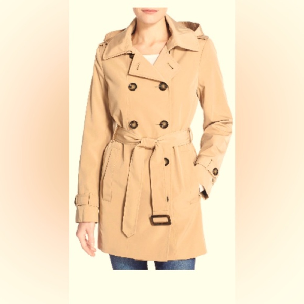 #CalvinKlein #DoubleBreasted
#TrenchCoat